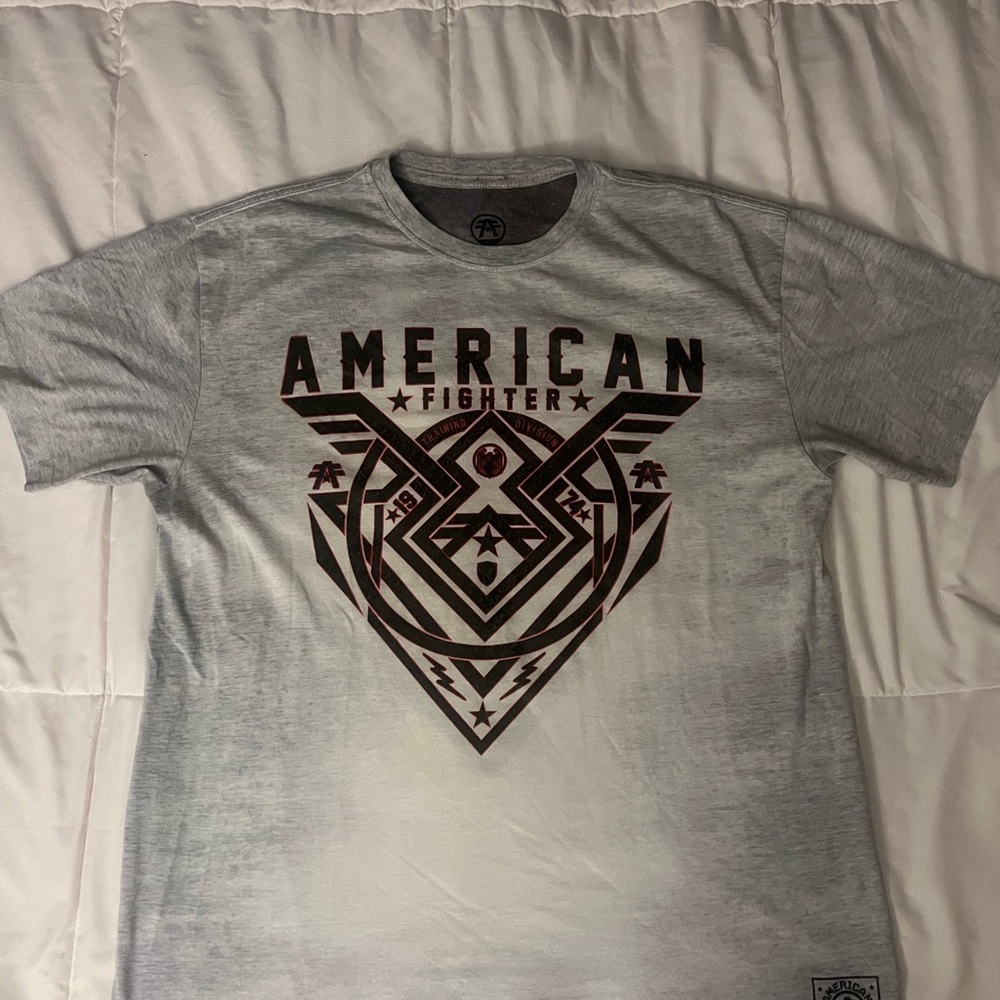 American Fighter Gray Geometric Tribal Short Sleeve Tee